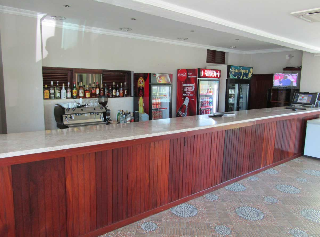 Bar e restaurante à disposição